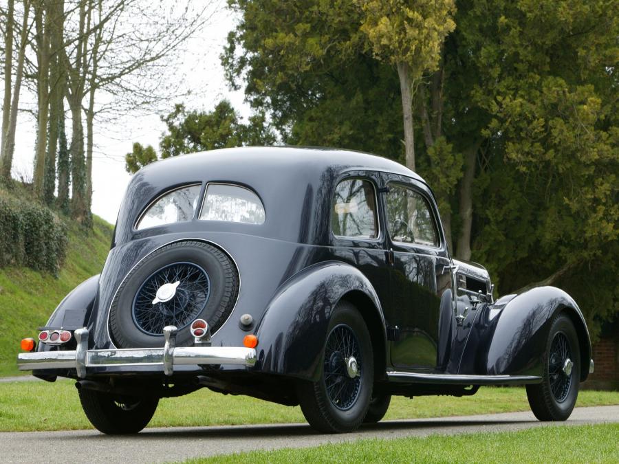  Lancia Astura Sports Saloon 1933 года  (фото 3 из 3)